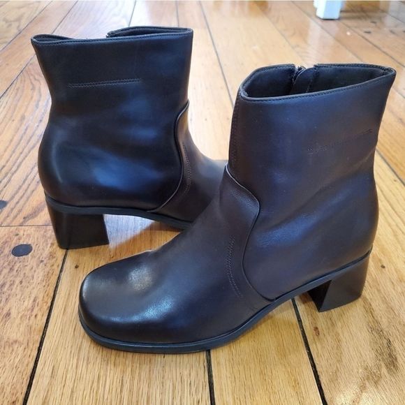 ❤️NATURALIZER Auburn Lo Brown Lea Booties w/Box 6W - Picture 1 of 8